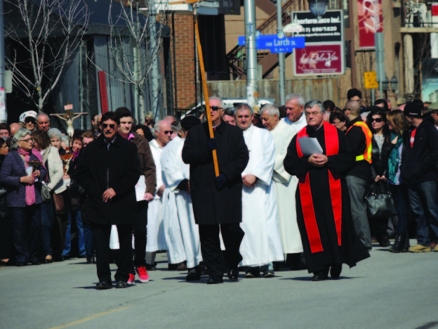 Crucis 003